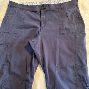 Lee Sinfully Soft Capris, size 22W
